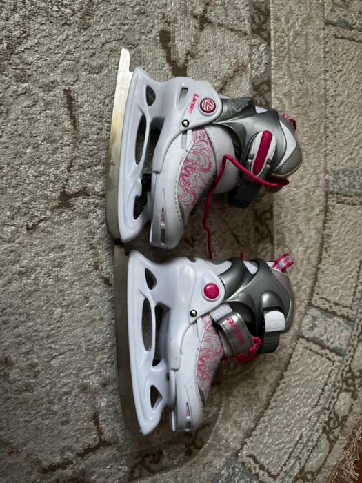 Коньки детские для девочки .