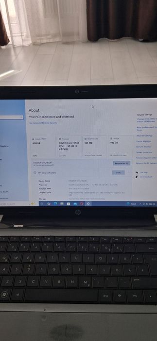 Vând sau schimb laptop