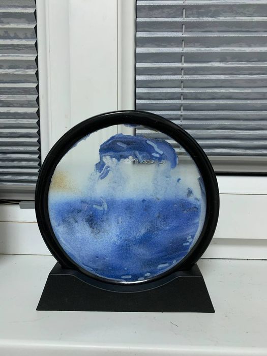 Продается песочная картина и картина на подставке