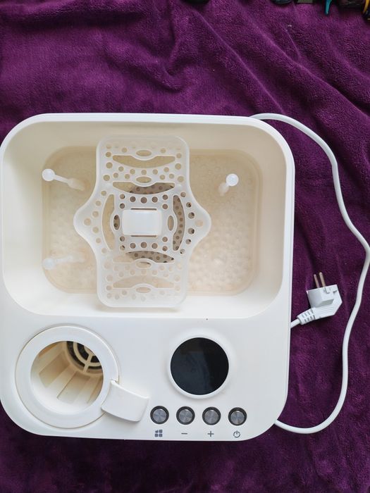 Уред за затопляне на храна и стерилизатор Cangaroo Supreme