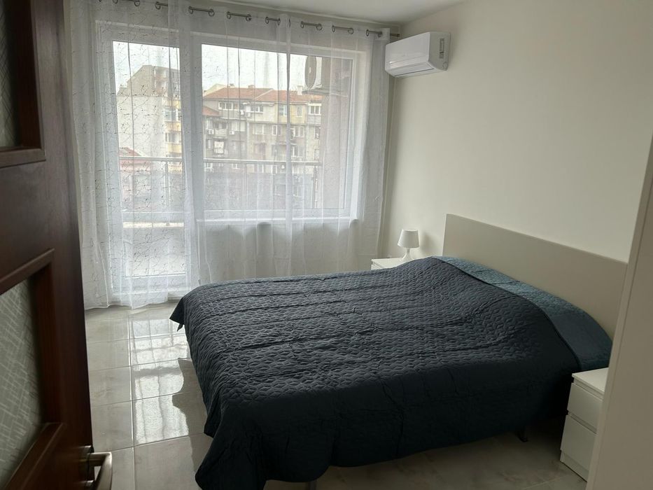 Дава се под наем Двустаен апартамент в Варна, Център - 55 кв.м за 448.8 € - Снимка #3
