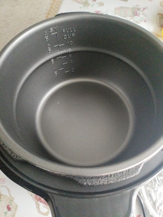Продам мультиварку скороварку новую
