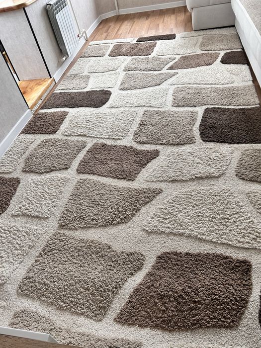 Продам ковер в отличном состоянии