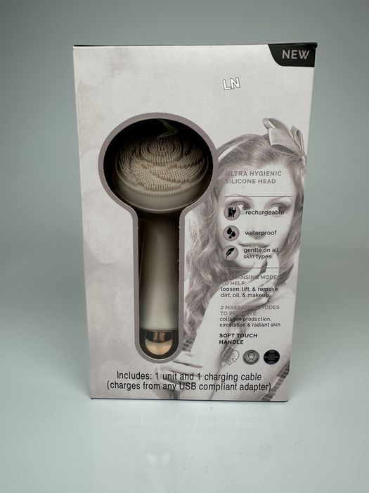 - 50% Намаление!!! Масажираща силиконова четка за дълбоко почист