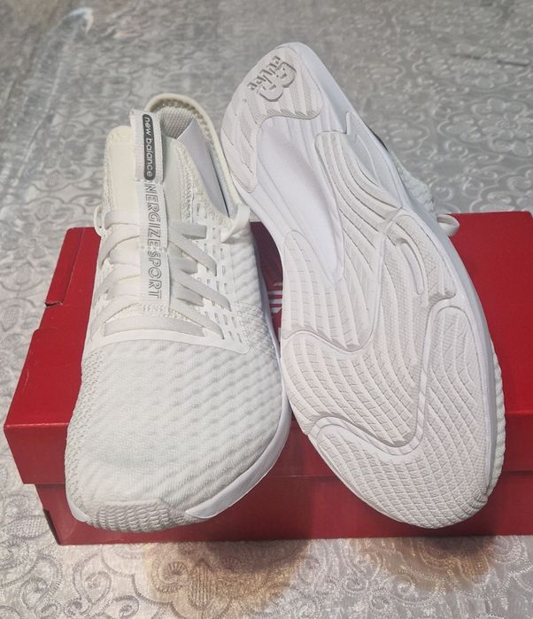 Продам кроссовки New balance 26 см