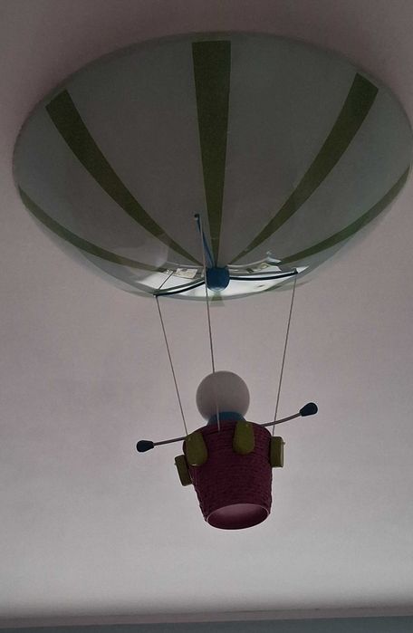 plafoniera/ lustra copii/