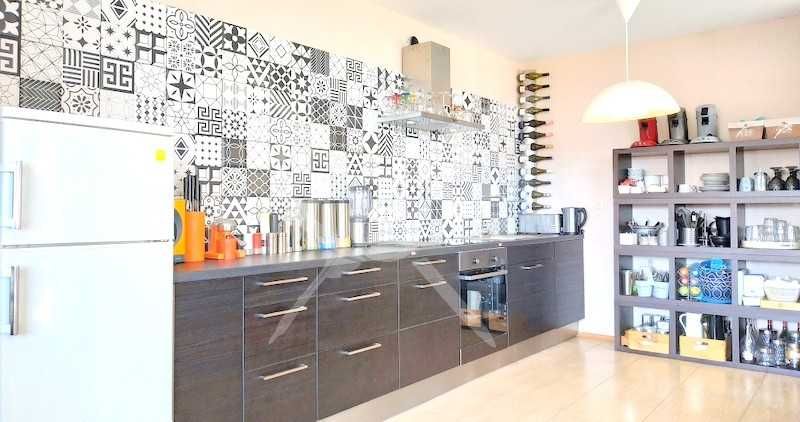 Продава се Многостаен апартамент в Несебър - 150 кв.м за 980 €/кв.м - Снимка #1