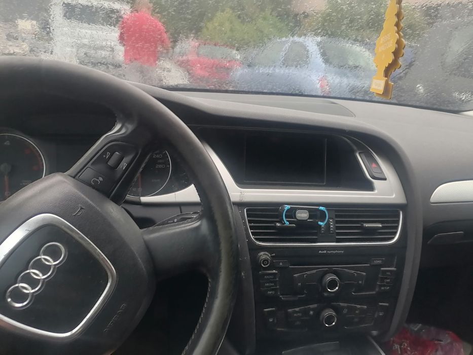 Audi a4 b8 2.0TDI 143кс за части ауди а4 б8