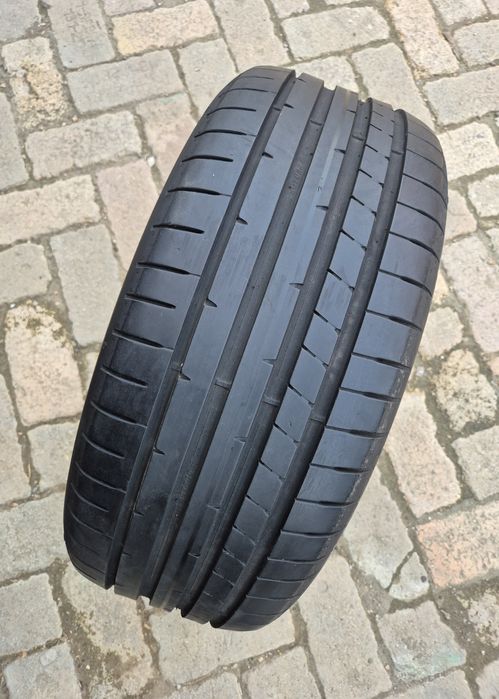 O bucată 225/50 R17 vară - una  Bridgestone Dunlop Vredestein