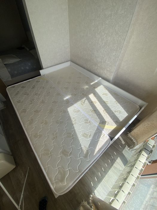 Кровать IKEA Бримнэс