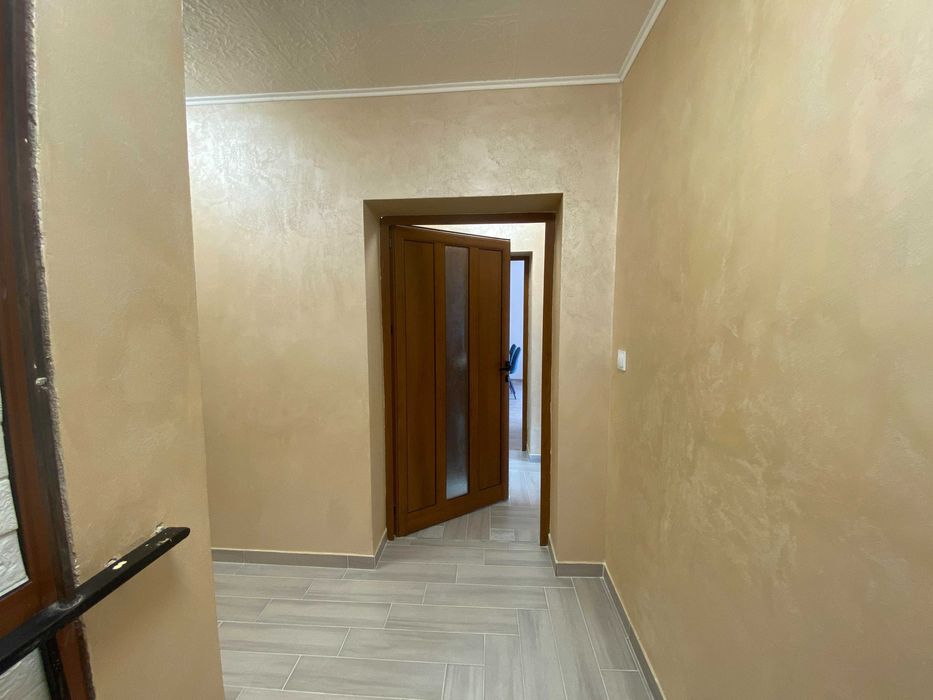 Дава се под наем Четиристаен апартамент в Варна, Лятно кино Тракия - 100 кв.м за 612 € - Снимка #7