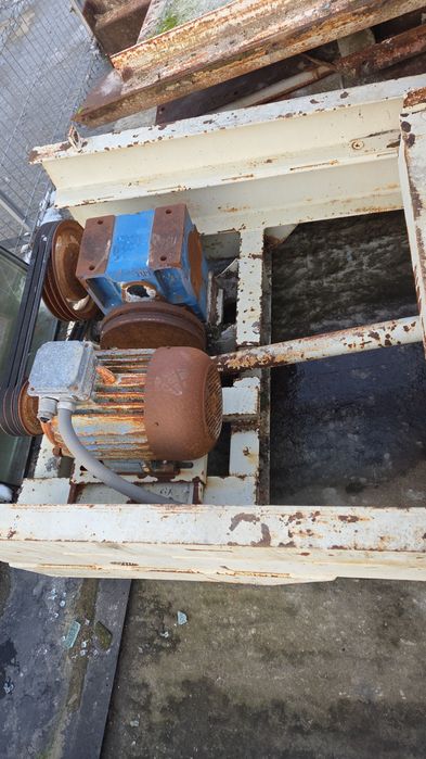 alimentator vibrant pt stati de sortare