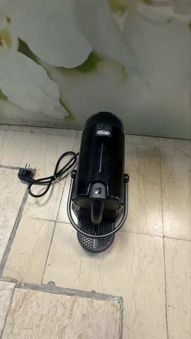 Еспресо машина Nespresso Inissia EN 80.B