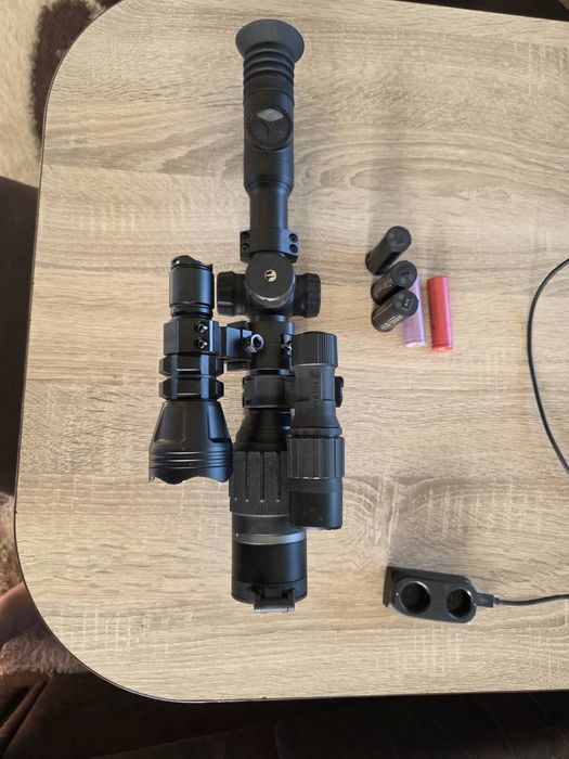 Нощен дигитален прицел