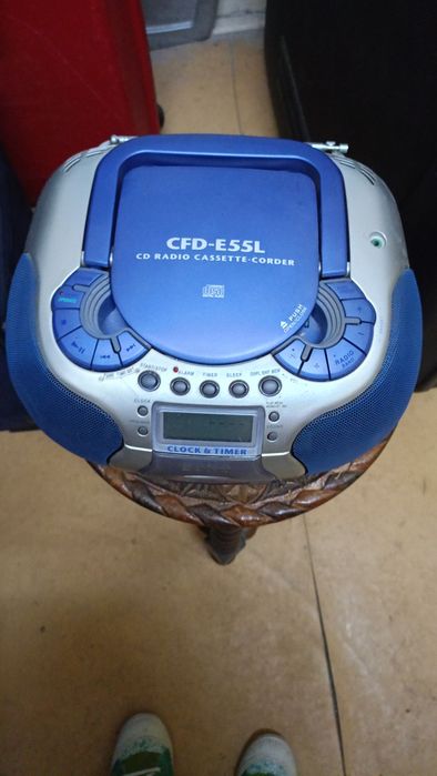 Radio casetofon cu CD Sony