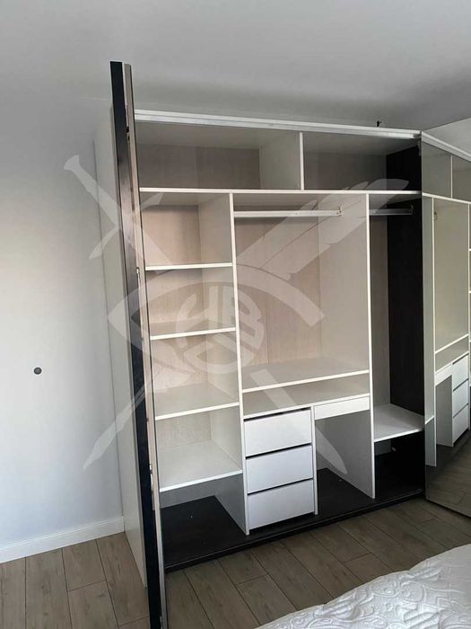 Дава се под наем Двустаен апартамент в София, Изток - 71 кв.м за 817.53 € - Снимка #2