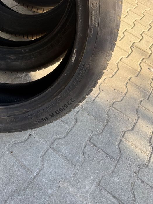Зимни гуми 225/50/18 continental