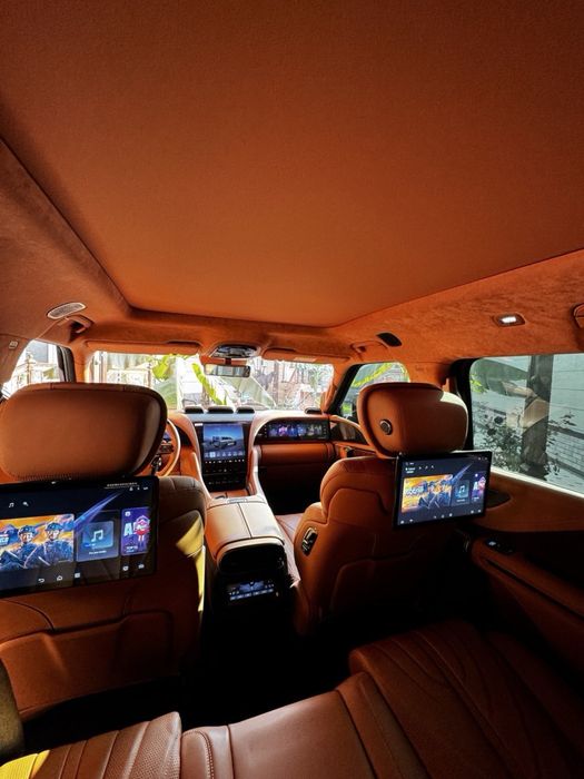 BYD Yangwang U8  Gibrid