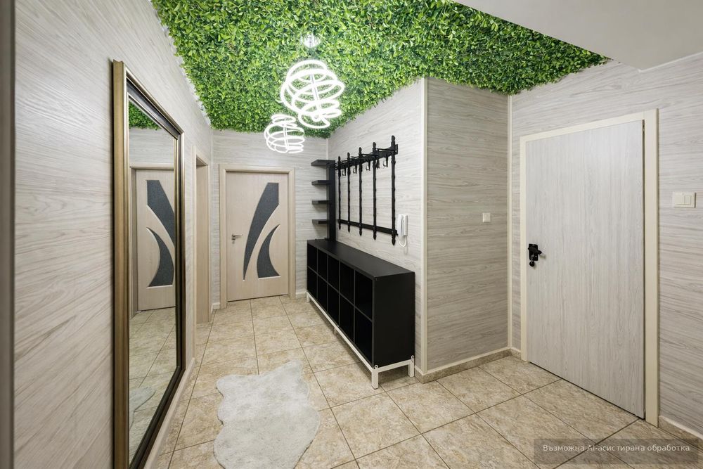 С паркомясто! Тристаен апартамент под наем в Център