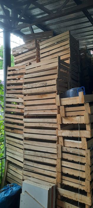Даром плассмассовые ящики