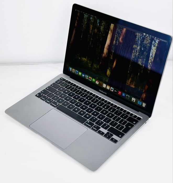 КАТО НОВ! Apple MacBook Air 13 inch M1 8RAM 256GB Гаранция!