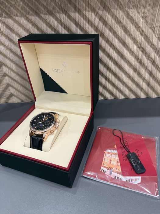 Фирменные часы новые