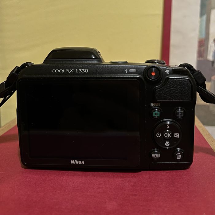 Nikon coolpix L330