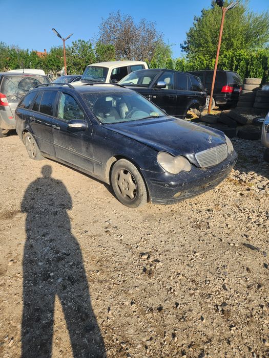 Мерцедес w203 2.2цди 143 на части/Mercedes w203 2.2cdi 143 na chasti