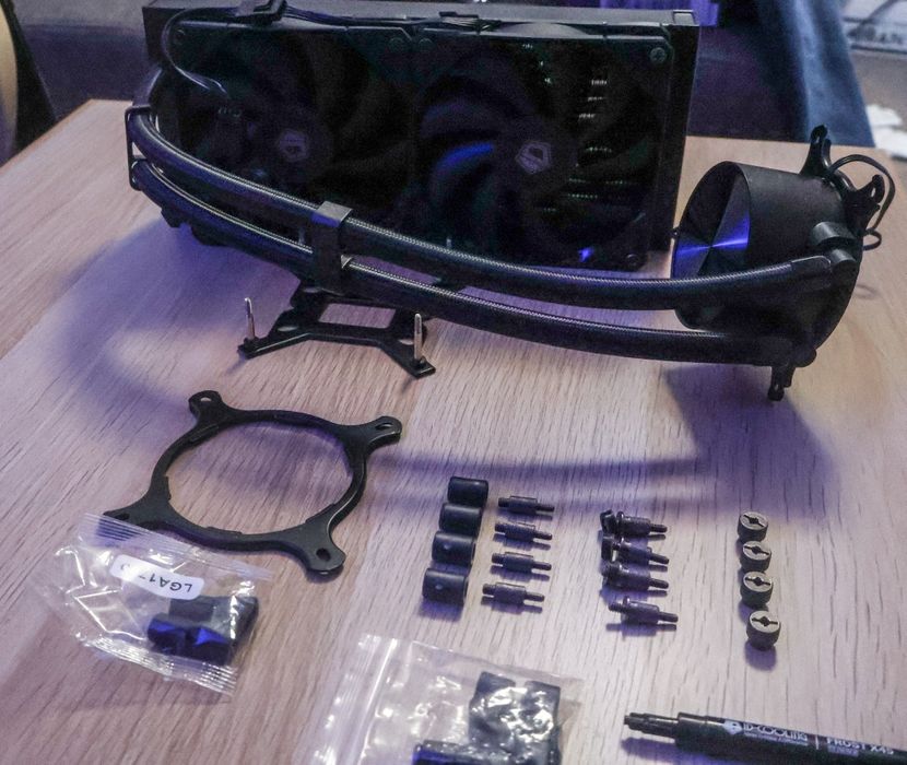 Cooler AIO ID-Cooling FX240 Pro