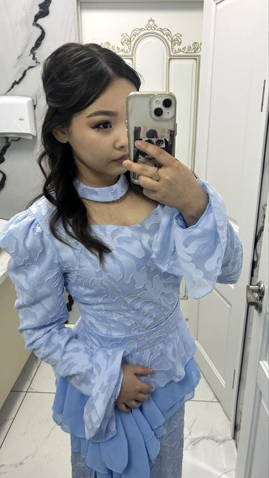 Платье почти новое одевала только 1 раз