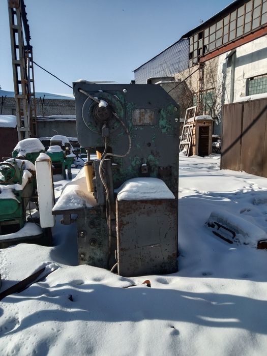 Станок для рубки металла