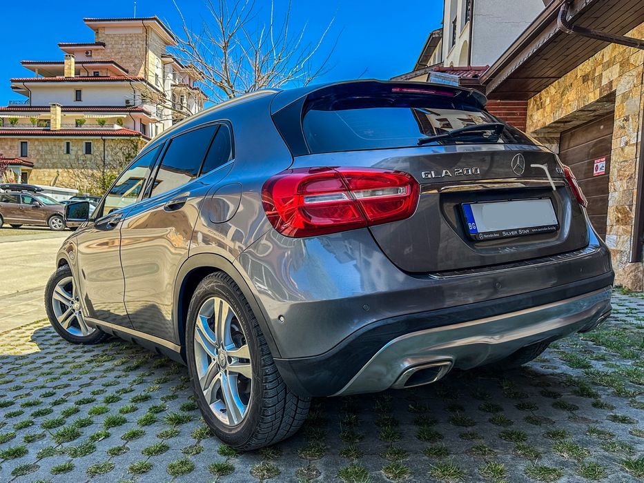 Mercedes GLA200 Full