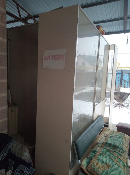 Шкаф, полка, витрина