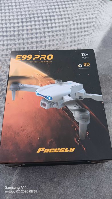 Дрон чисто нов E 99 Pro