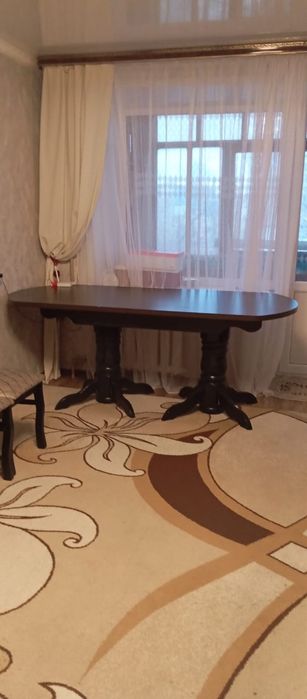 Продам стол со стульями 85 тыс.