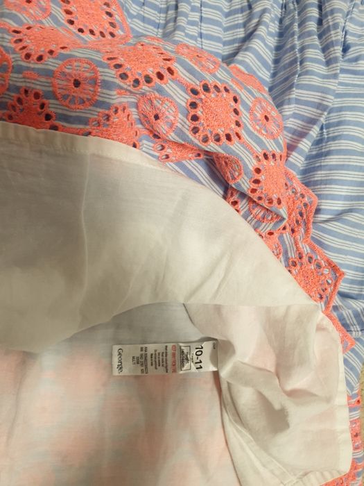 Rochite 9-11 ani, superbe, 50 lei bucata