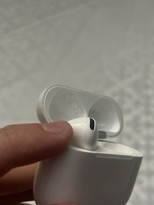 Apple Airpods 4 (anc)