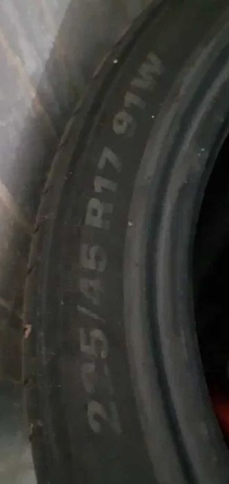 Комплет шин летние бу
