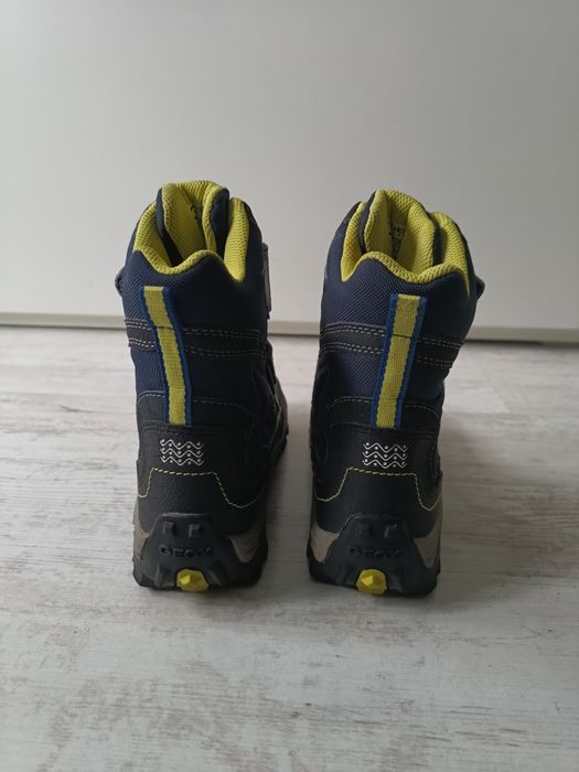 Детски боти Geox