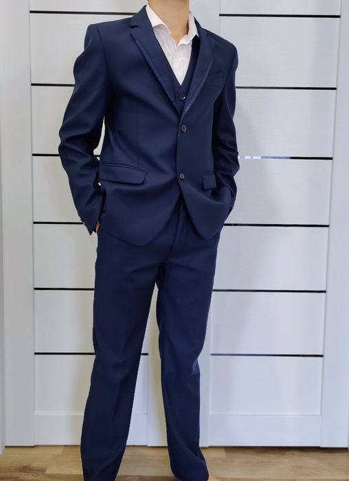 Школьная форма тройка