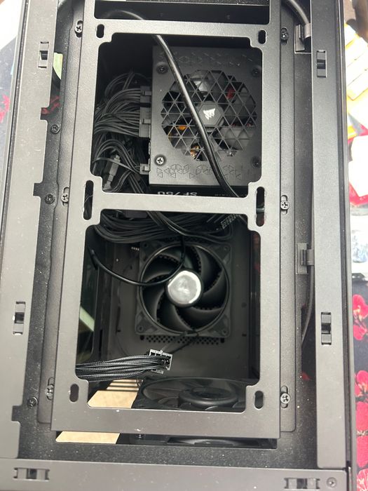 gaming кутия за компютър Razer tomahawk mini atx