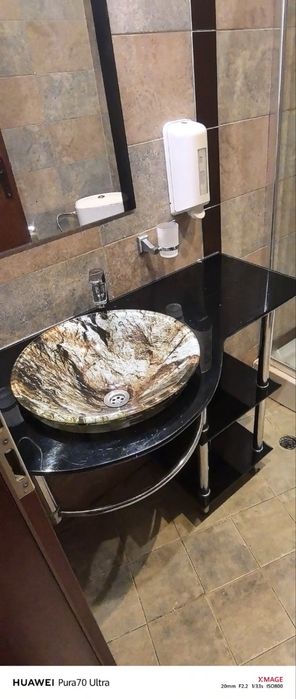 Продавам мивки от хотел свалени