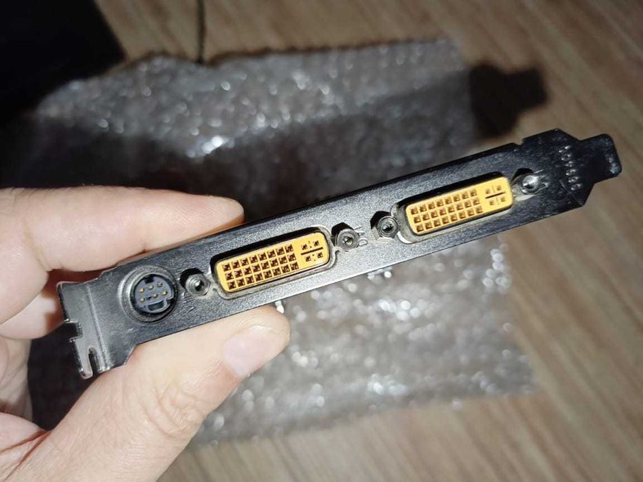 Видеокарта GeForce 9600 GT 512mb