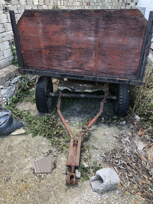 Ремарке за трактор двуосно