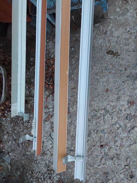 Продам карнизы( гардины) б/у