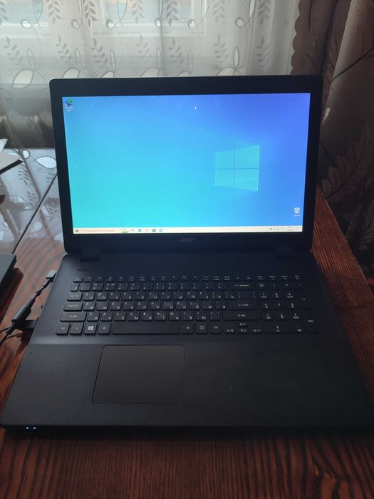 Ноутбук Acer Aspire ES 1-711