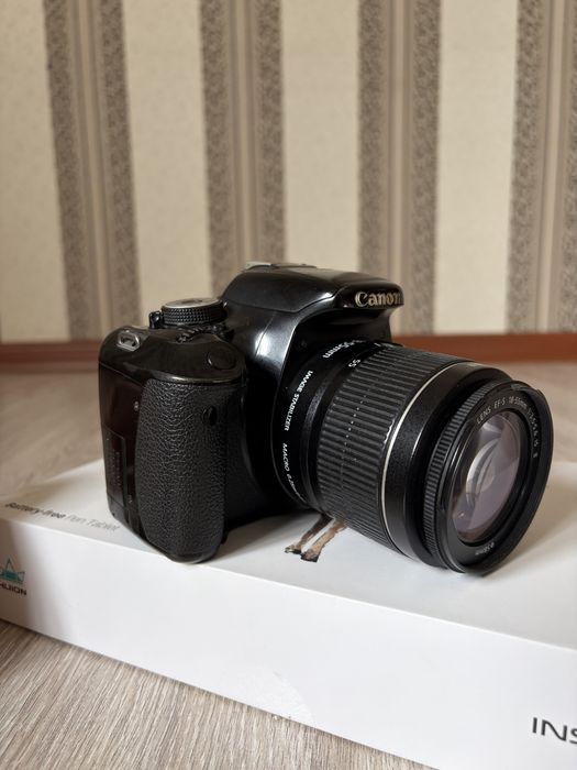 Canon EOS 600D + объектив 18-55 мм