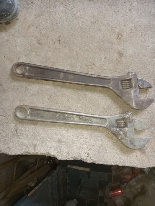 Ключ большой разводной