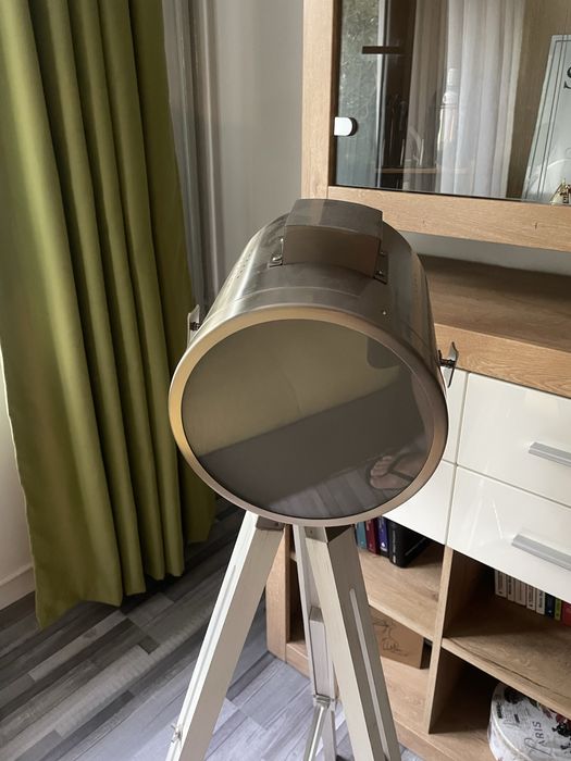 Vand lampa cu trepied reglabil pentru casa/apartament