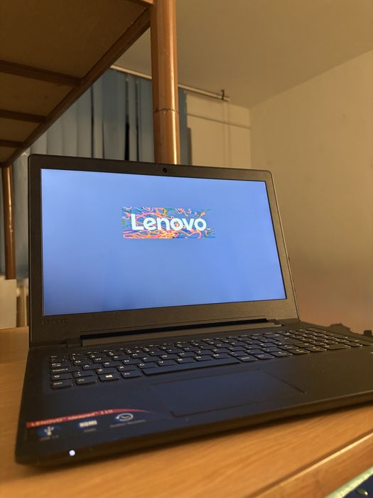 Laptop Lenovo IdeaPad 110 – 4GB RAM – HDMI – Funcționează foarte bine